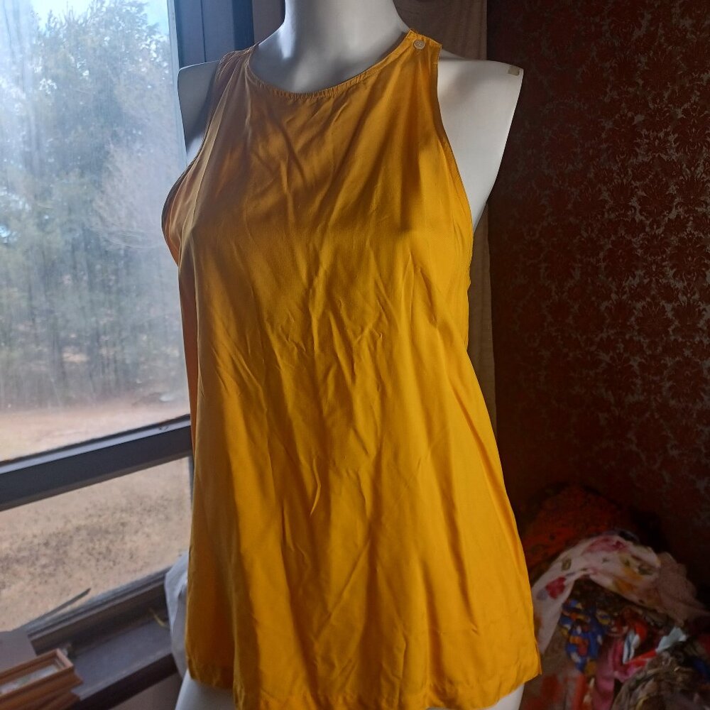 Vintage silk Alfred Sung sleeveless top button in back 10